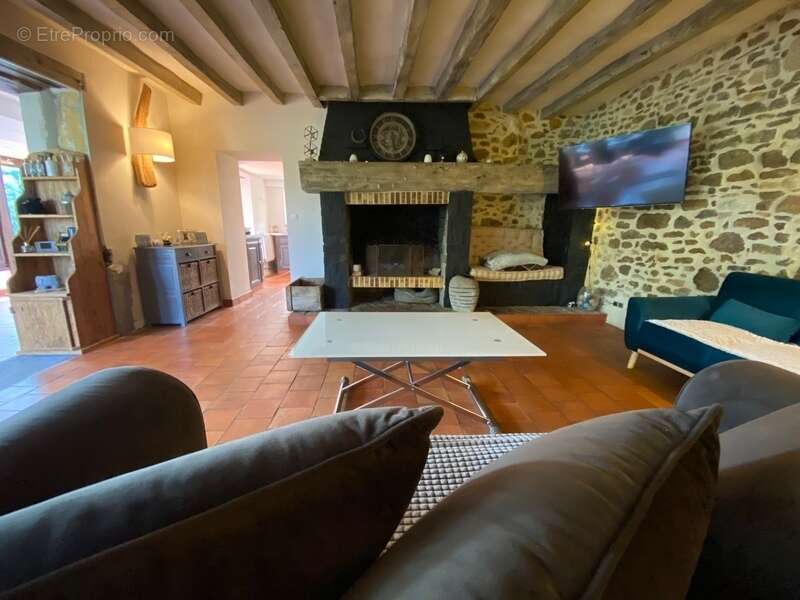 Maison à VOIVRES-LES-LE-MANS