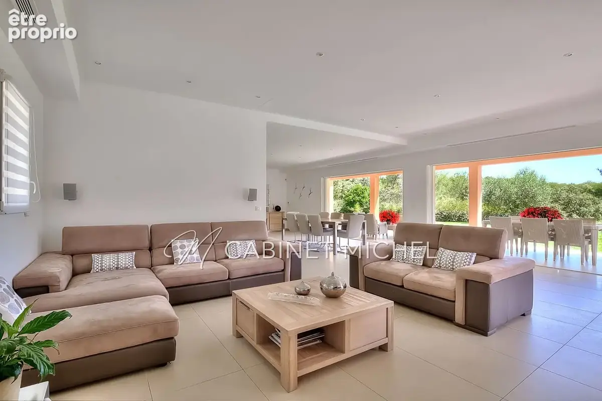 Maison 7 pièces 260 m² à vendre à Biot (06410) - photo 9