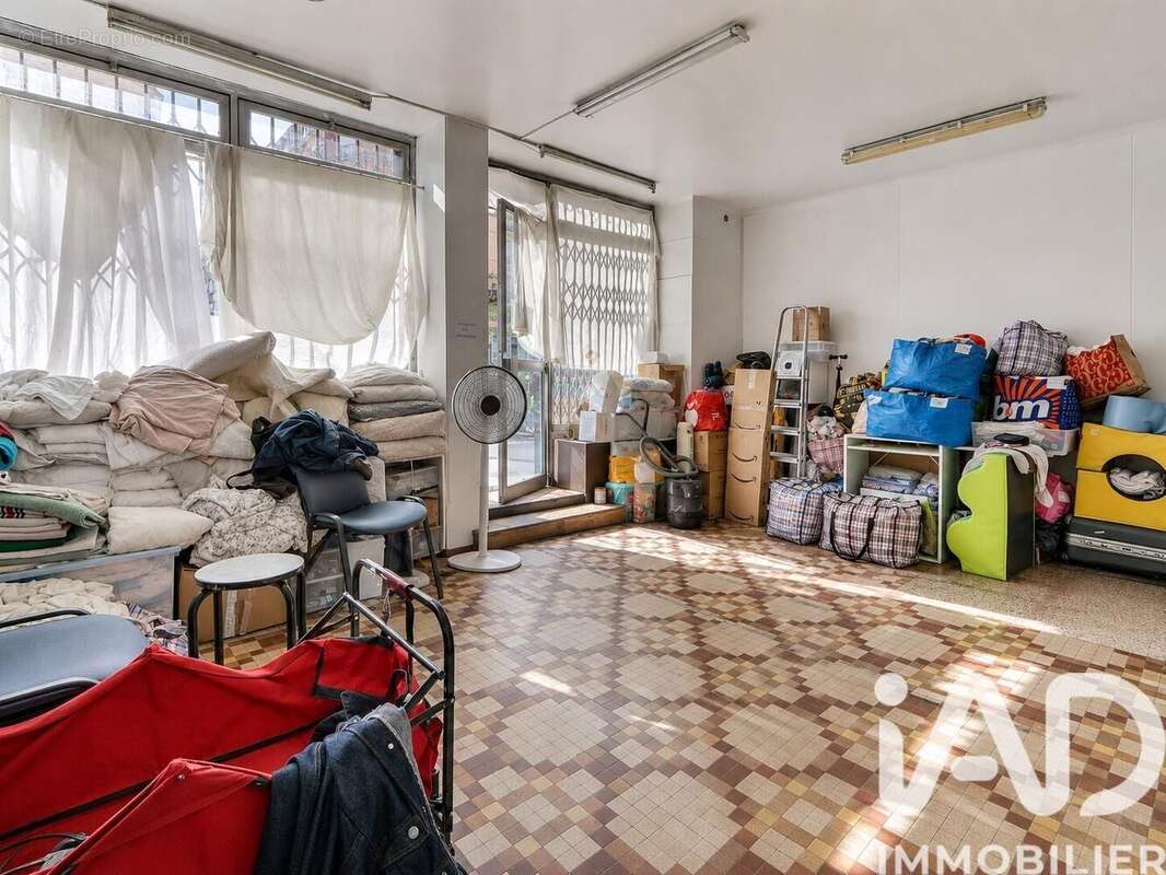 Commerce 75 m² à Paris-12e  - photo 2