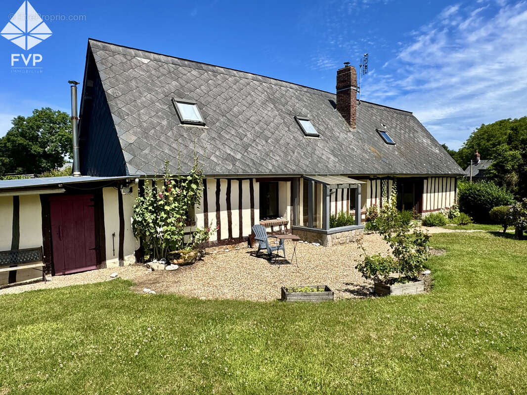 Maison à SOTTEVILLE-SUR-MER