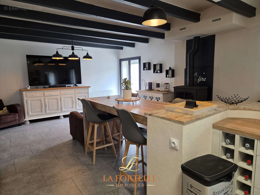 Maison à LONGNES