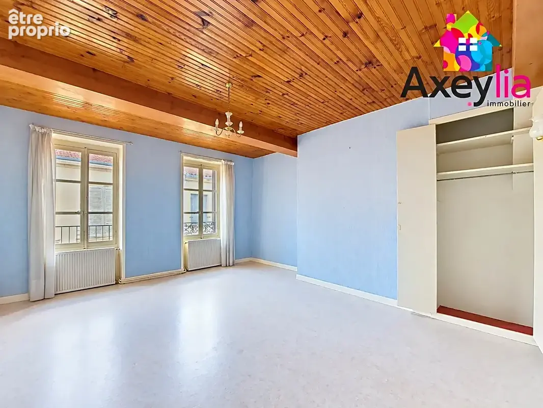 À vendre - charlieu centre - maison 3 pièces avec terrasse et garage - photo 6