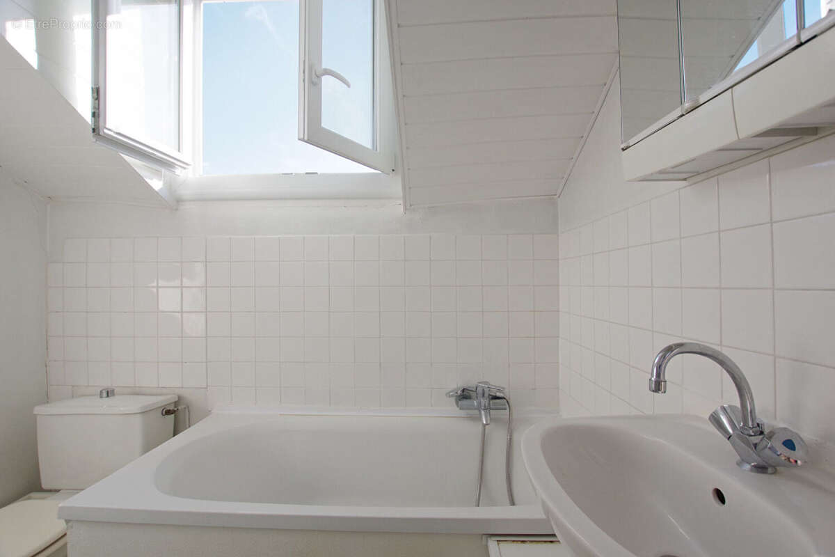 Appartement Paris 1 pièce(s) 16 m2 - photo 4