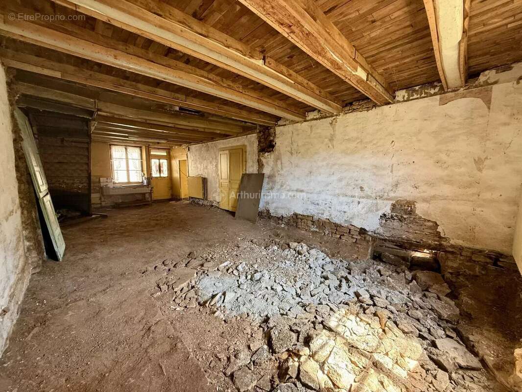 Maison à PREZ-SOUS-LAFAUCHE