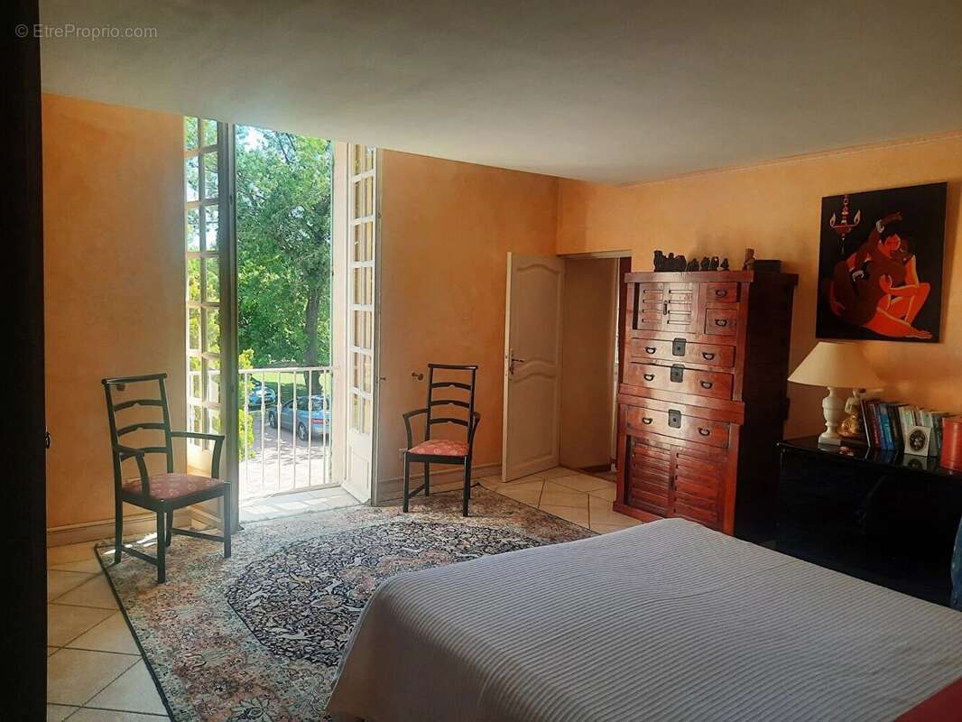Maison à SORGUES
