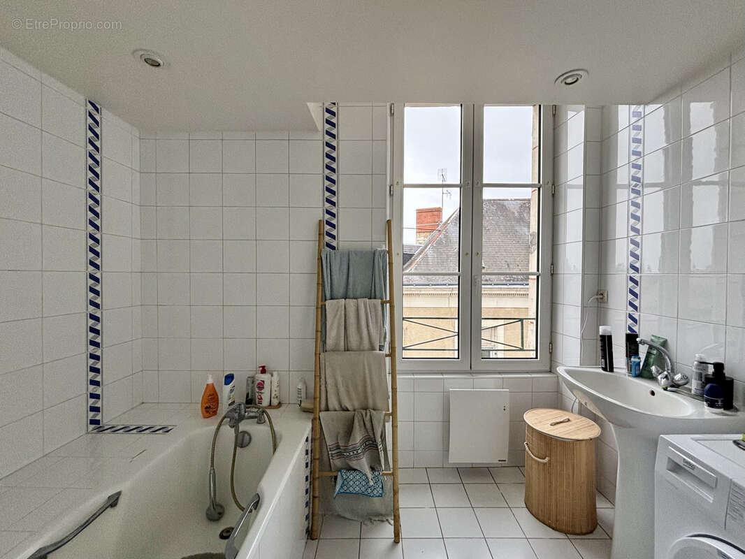 Appartement à NEUVILLE-DE-POITOU