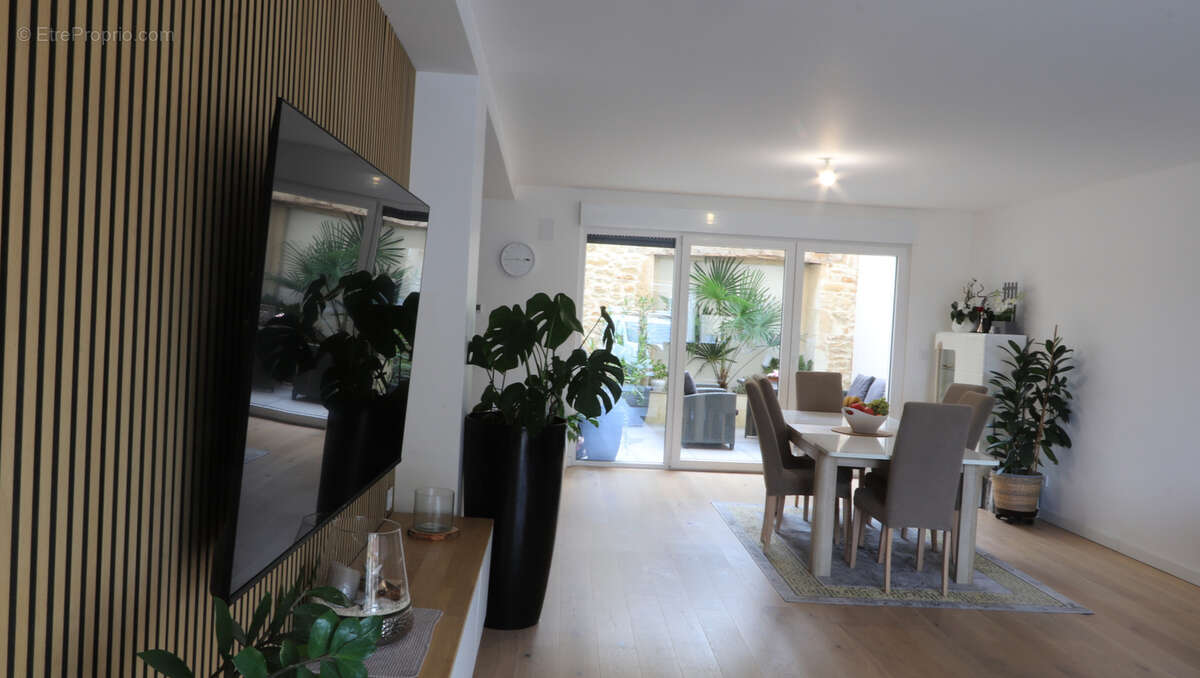 Maison à AUDUN-LE-TICHE