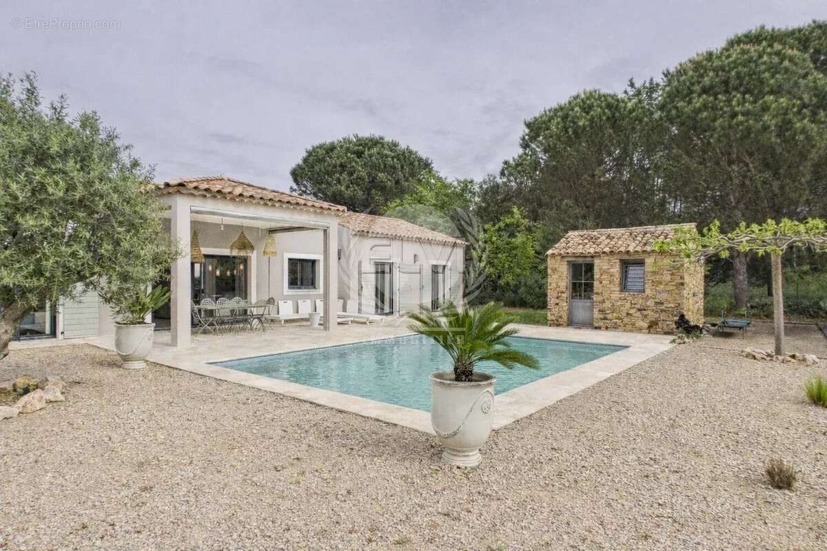 Maison à PLAN-DE-LA-TOUR
