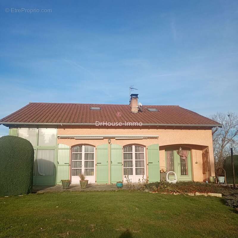 Maison à CRAPONNE-SUR-ARZON