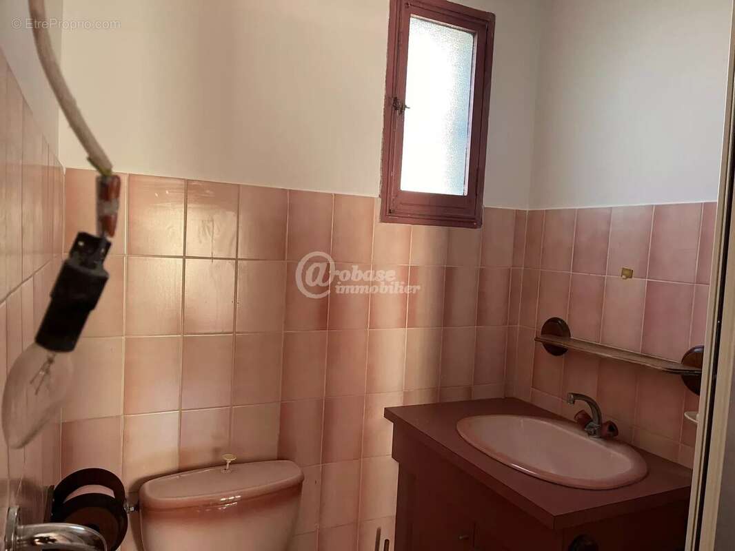 Appartement à MARSEILLE-4E