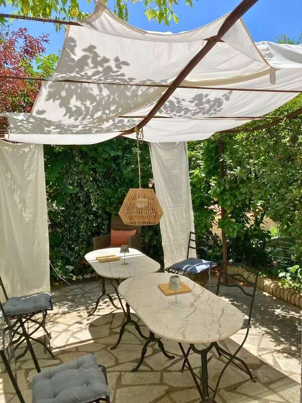 Maison à VILLENEUVE-LES-AVIGNON