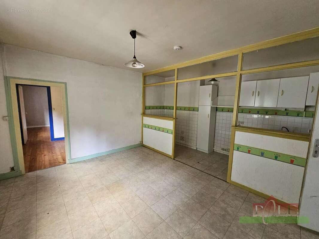 Appartement à PONT-EVEQUE