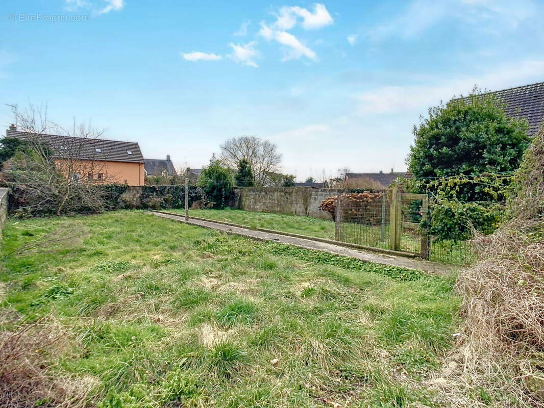 Maison à LA HAYE-DU-PUITS