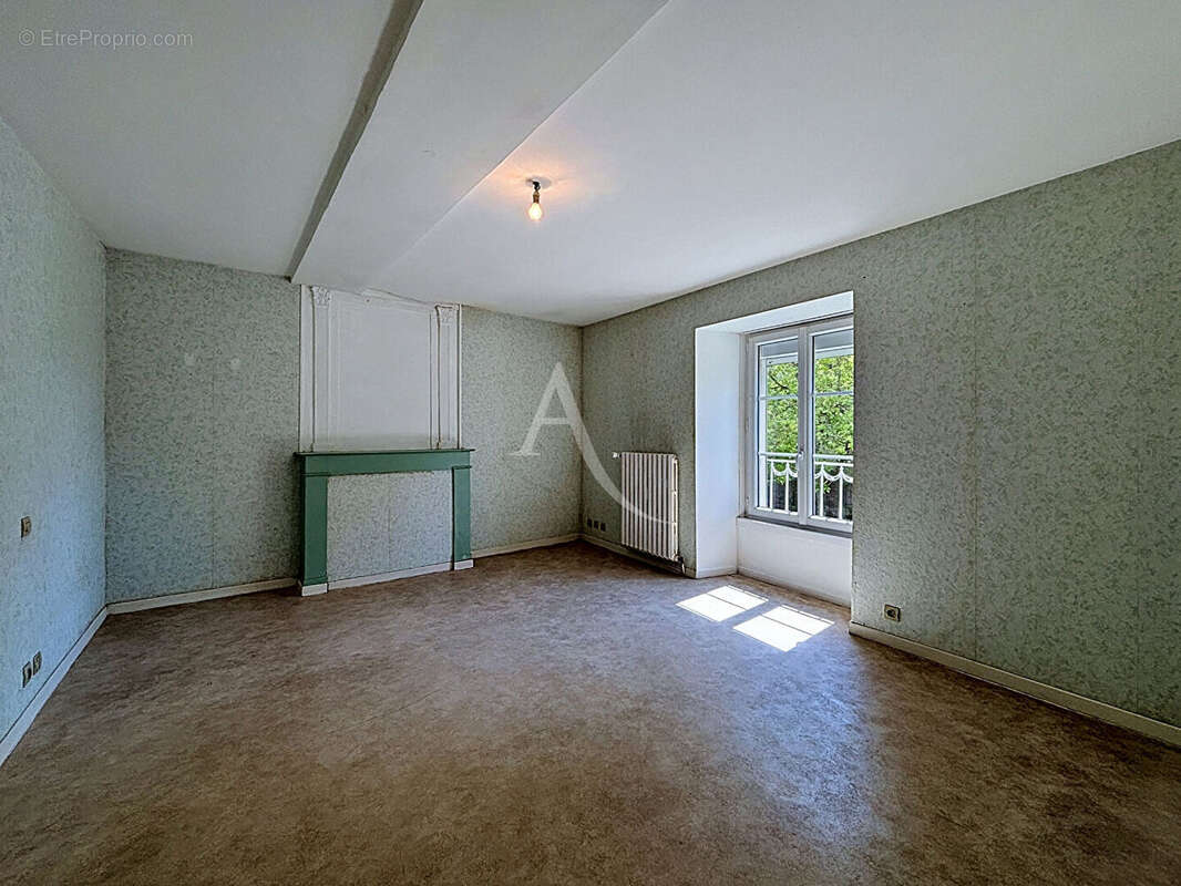 Maison 101m² Hyper Centre Château-Gontier - Saint-Rémy - photo 8