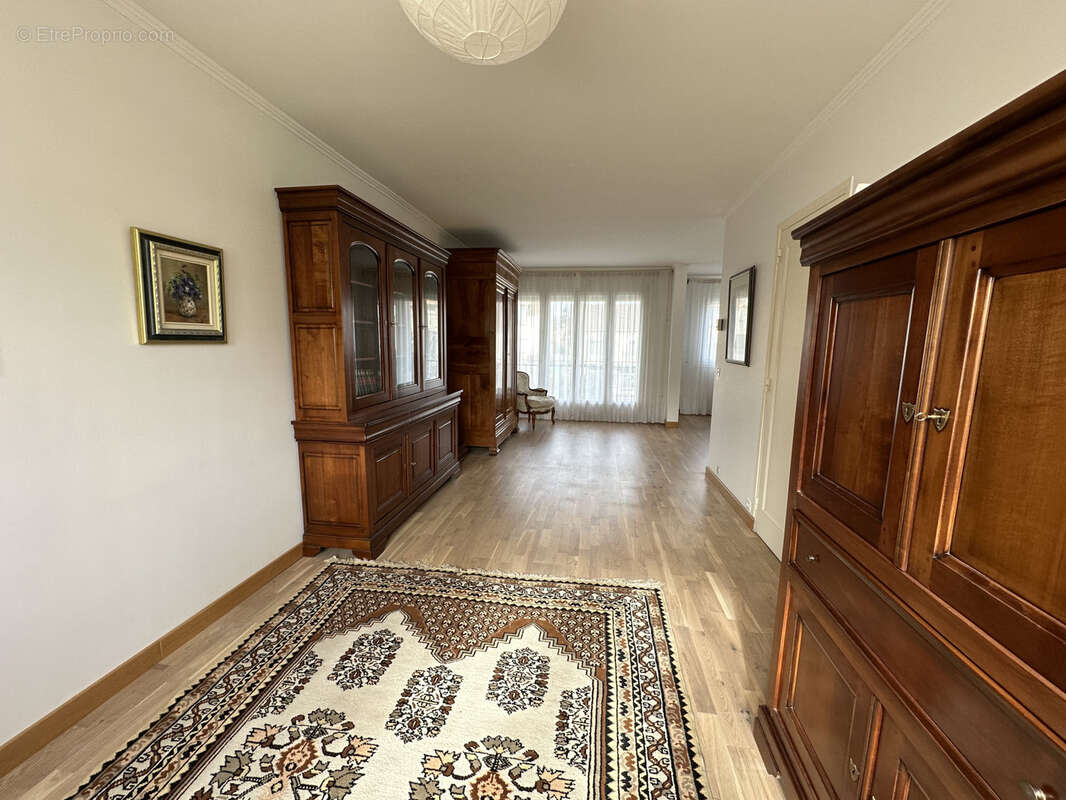 Maison à BURES-SUR-YVETTE