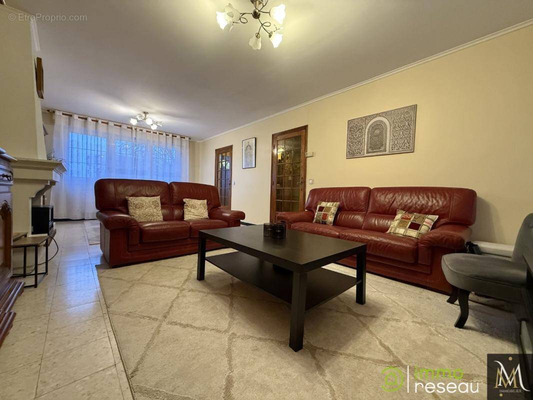 Maison à AULNOY-LEZ-VALENCIENNES