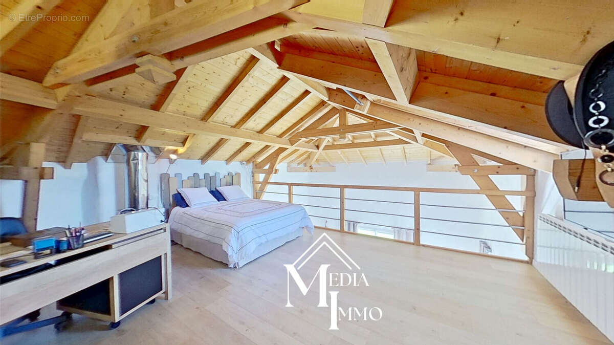 Maison T6 entre Artix et Lescar 200 m2 avec piscine et incroyable vue sur les pyrénées. - photo 9