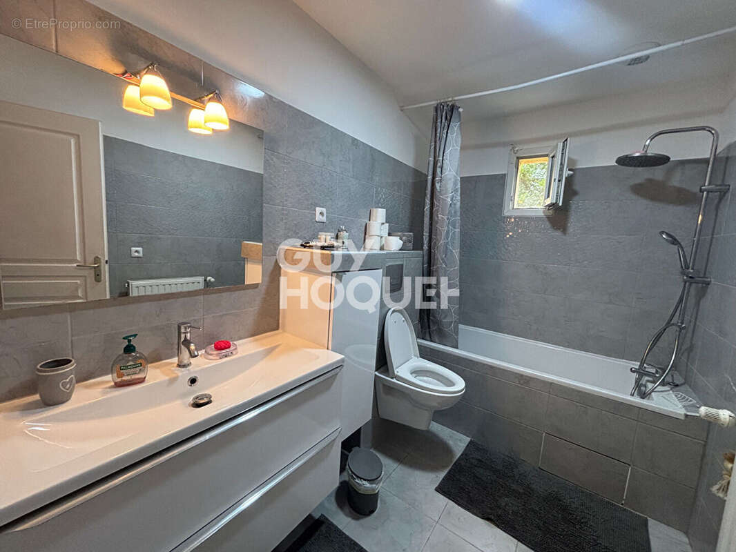 Maison à SAINT-PRIEST