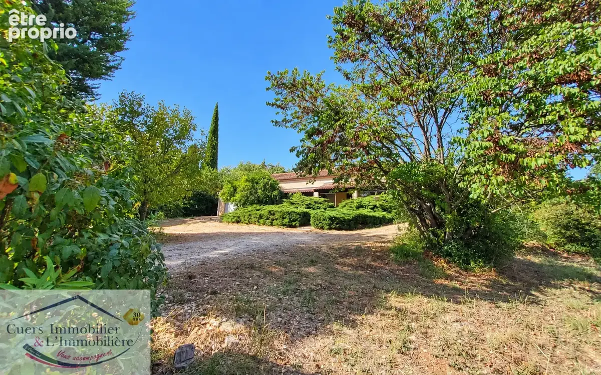 Cuers, villa t5 de plain-pied + garages - photo 3