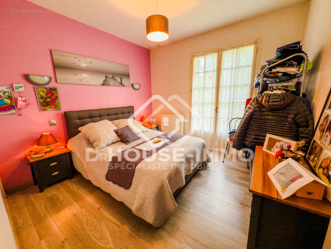 Maison à SAINT-ASTIER