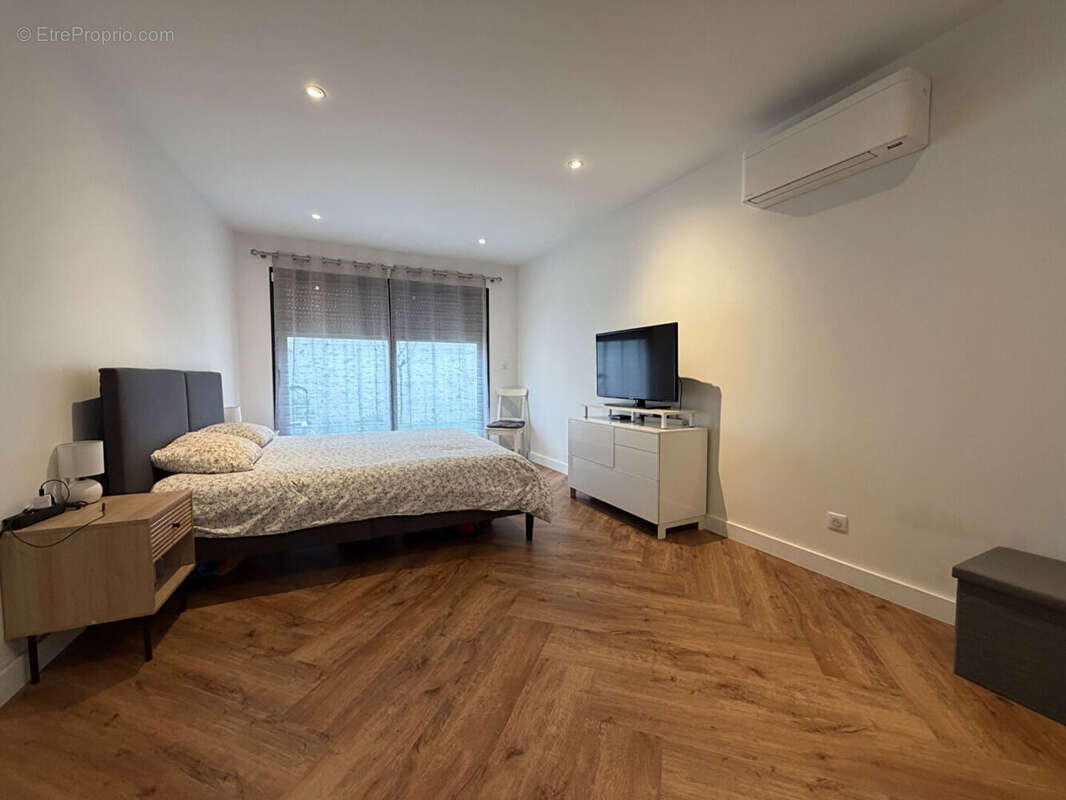 Maison à LA CHAPELLE-SAINT-MESMIN