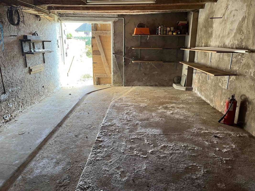 Maison à SAVIGNY-SUR-SEILLE