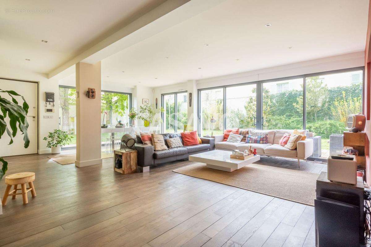 Appartement à RUEIL-MALMAISON