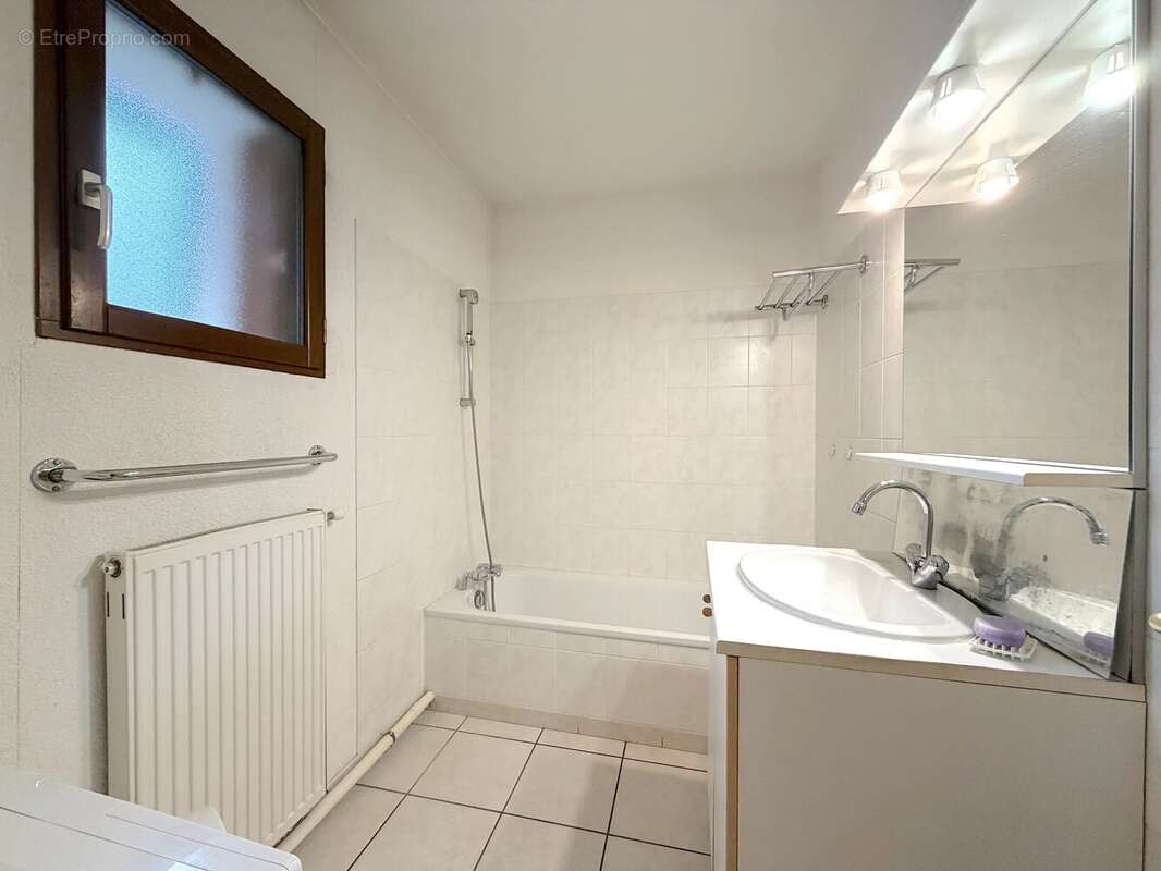 Appartement à SAINT-JEAN-DE-MAURIENNE