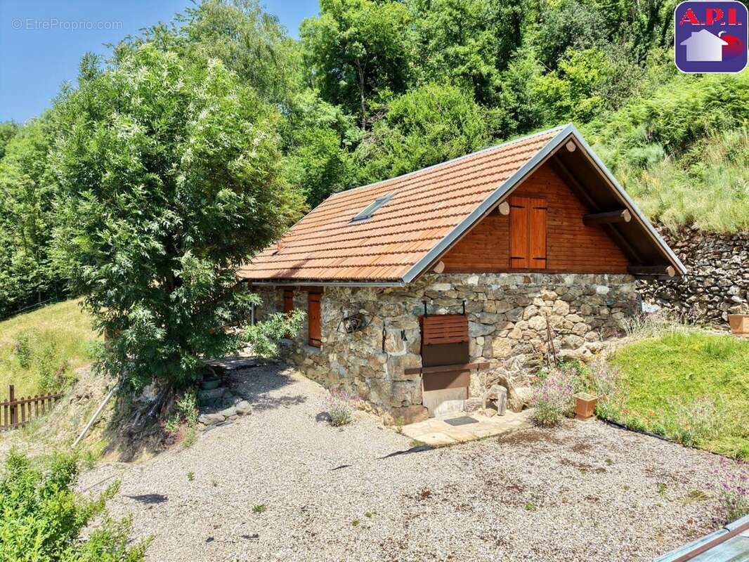 Maison 50 m² à Tarascon-Sur-Ariege  - photo 4