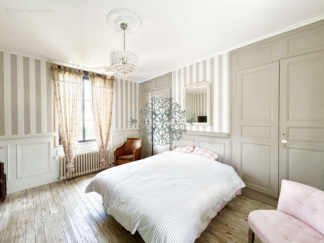 Maison à AUNEUIL