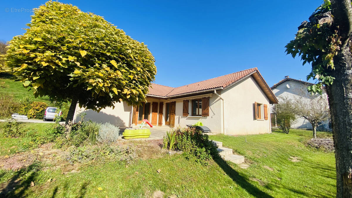 Maison à SAINT-AUPRE