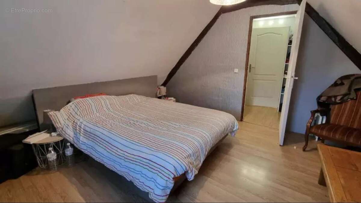 Maison à ALLASSAC