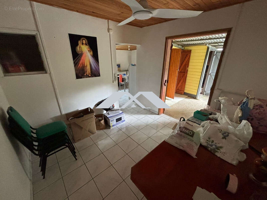 Maison 40 m² à Saint-Joseph  - photo 3