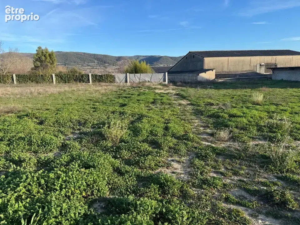 Terrain 892 m² à vendre à Peyruis (04310) - photo 4