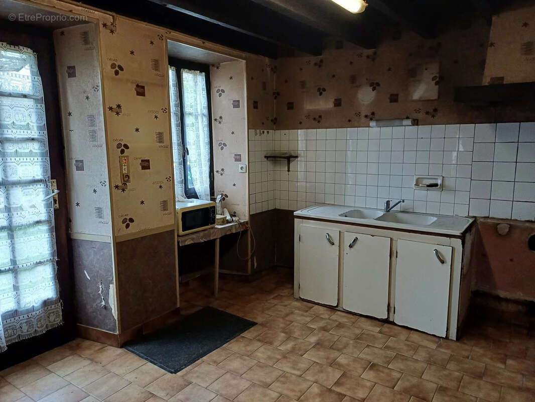 Maison à LA FAYE