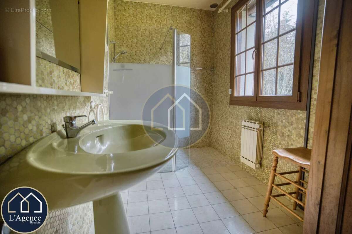 Maison à SAINT-PREST