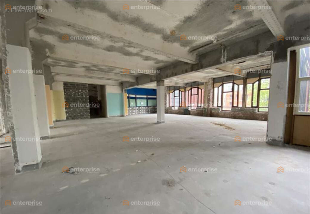 A vendre - bureaux + parking - 2000m2 - lille - - photo 7