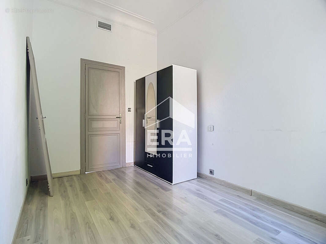 Appartement à MARSEILLE-6E