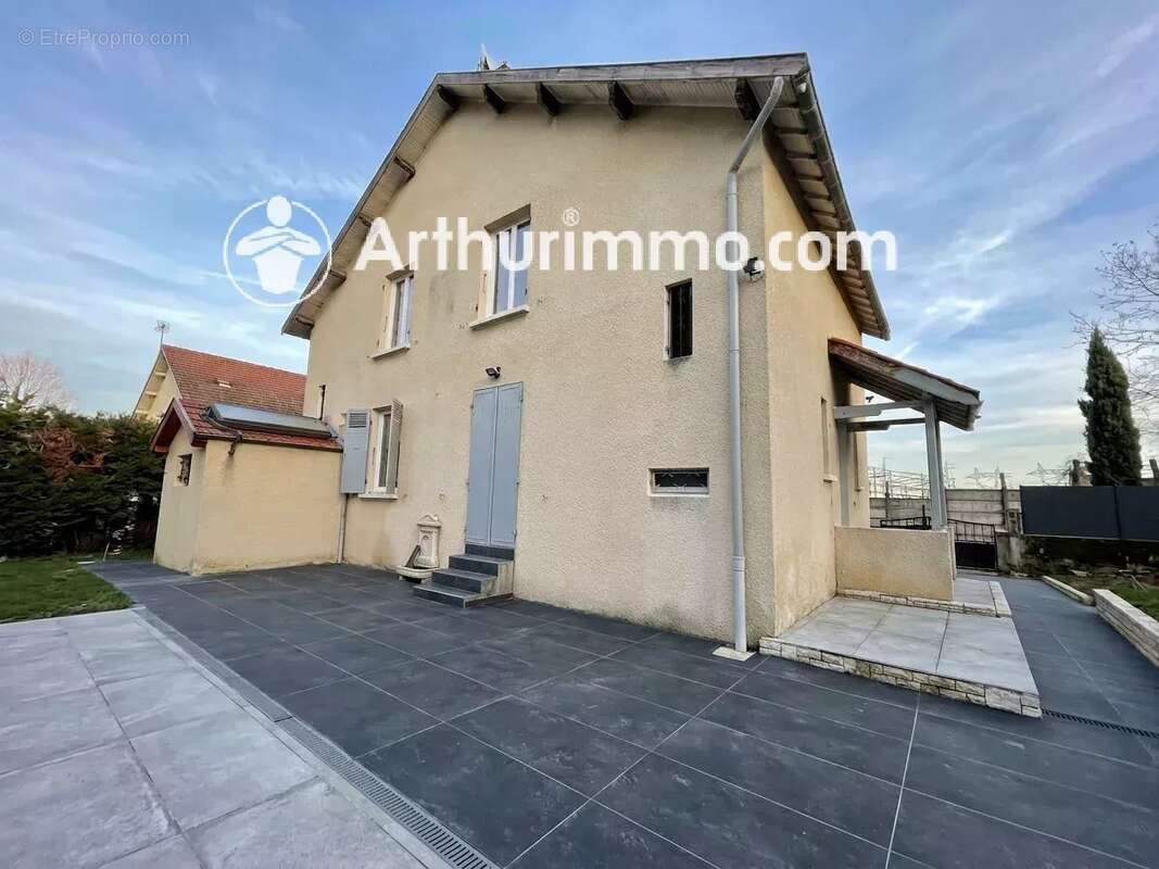 Maison à GIVORS
