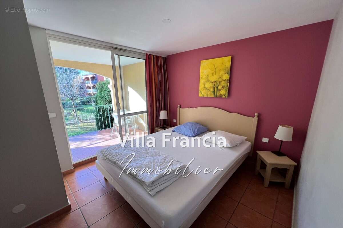 Appartement à MANDELIEU-LA-NAPOULE