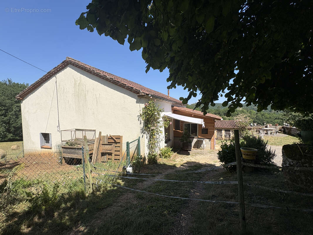 Magnifique corps de ferme en pierre avec vue imprenable   Lot (46) - photo 3