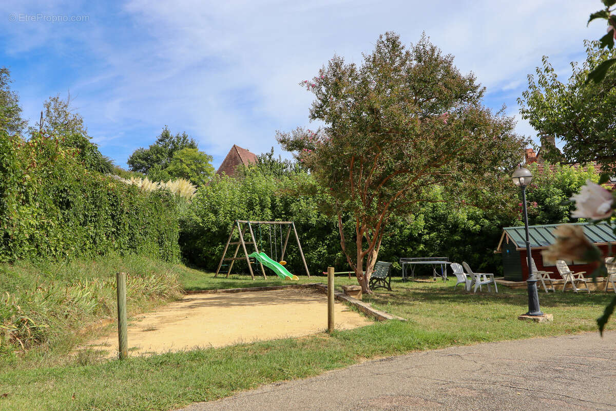 Maison à SAINT-VINCENT-DE-COSSE