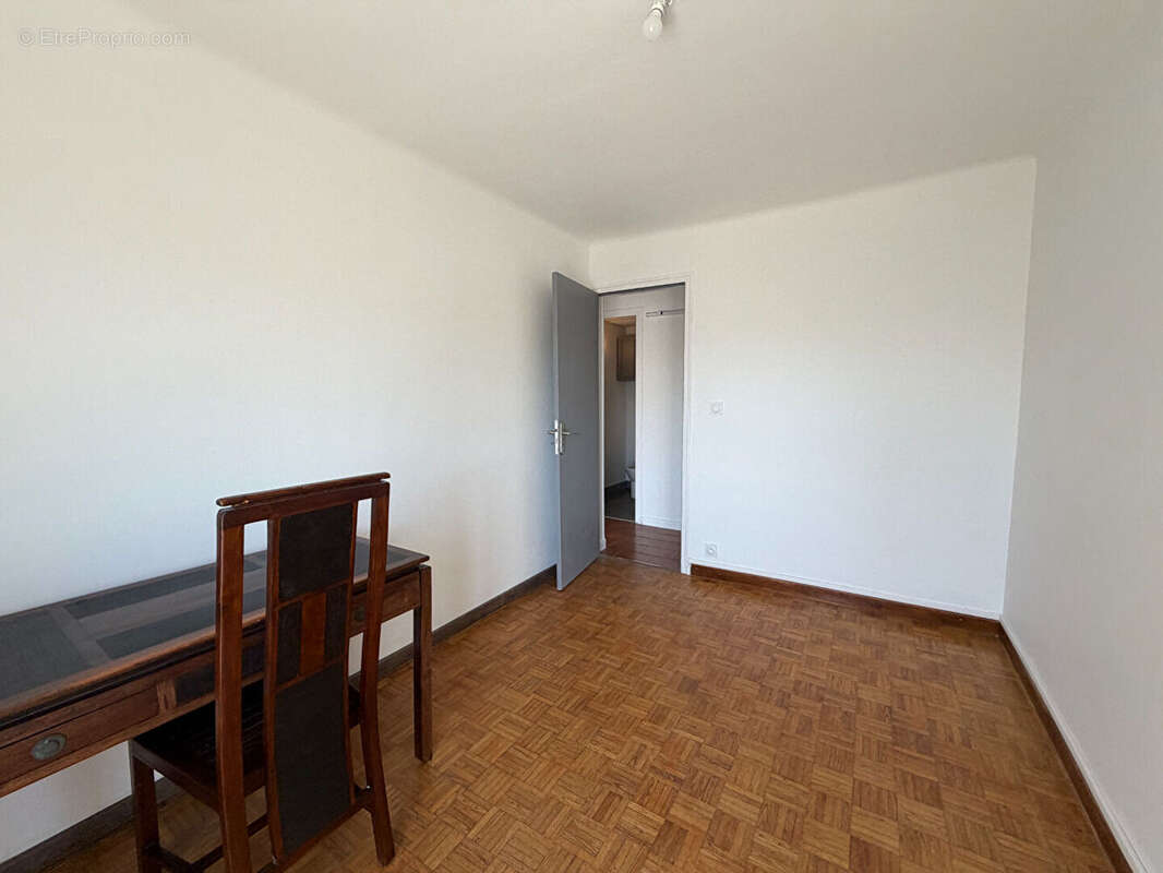 Appartement 66m² à martigues - photo 9