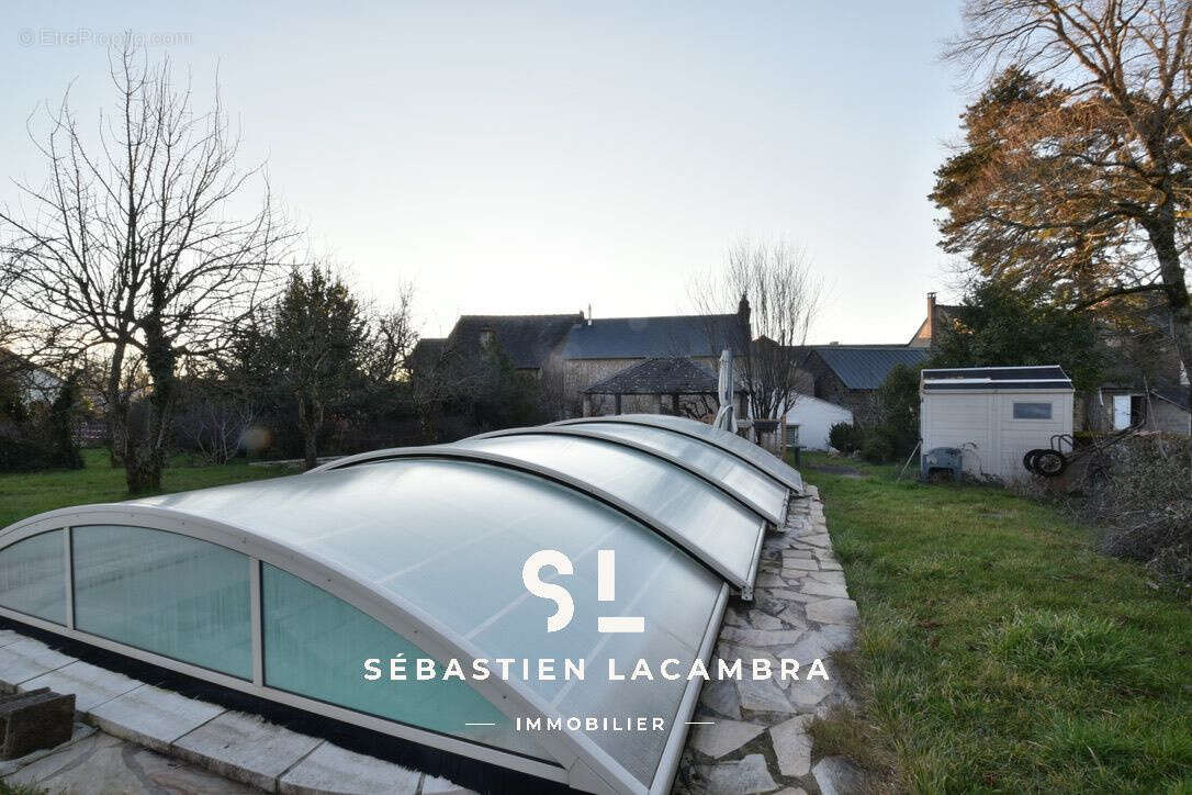 Maison en pierre rénovée   5 pièces   Piscine avec dôme   Terrain arboré - photo 32