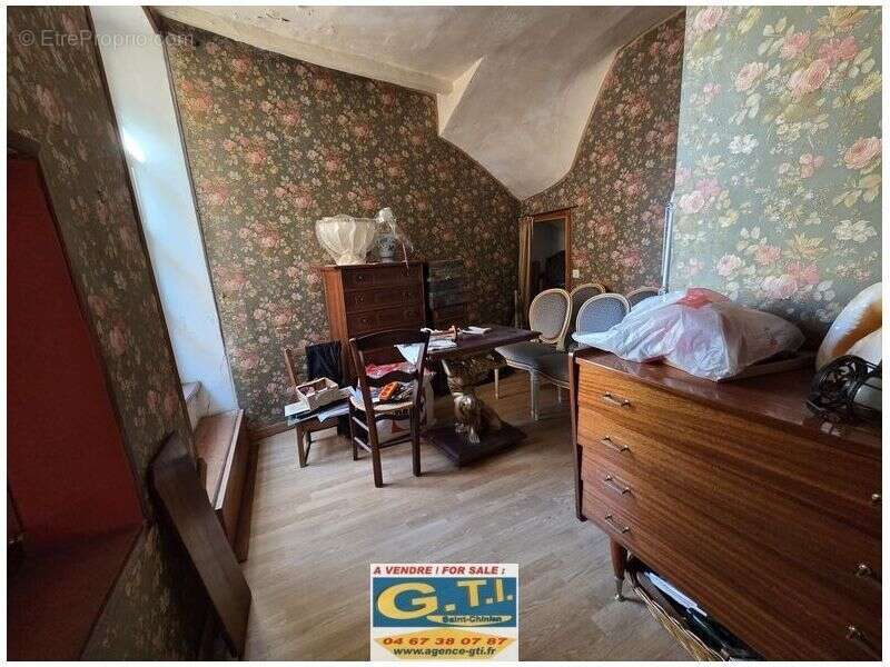 Maison à SAINT-CHINIAN