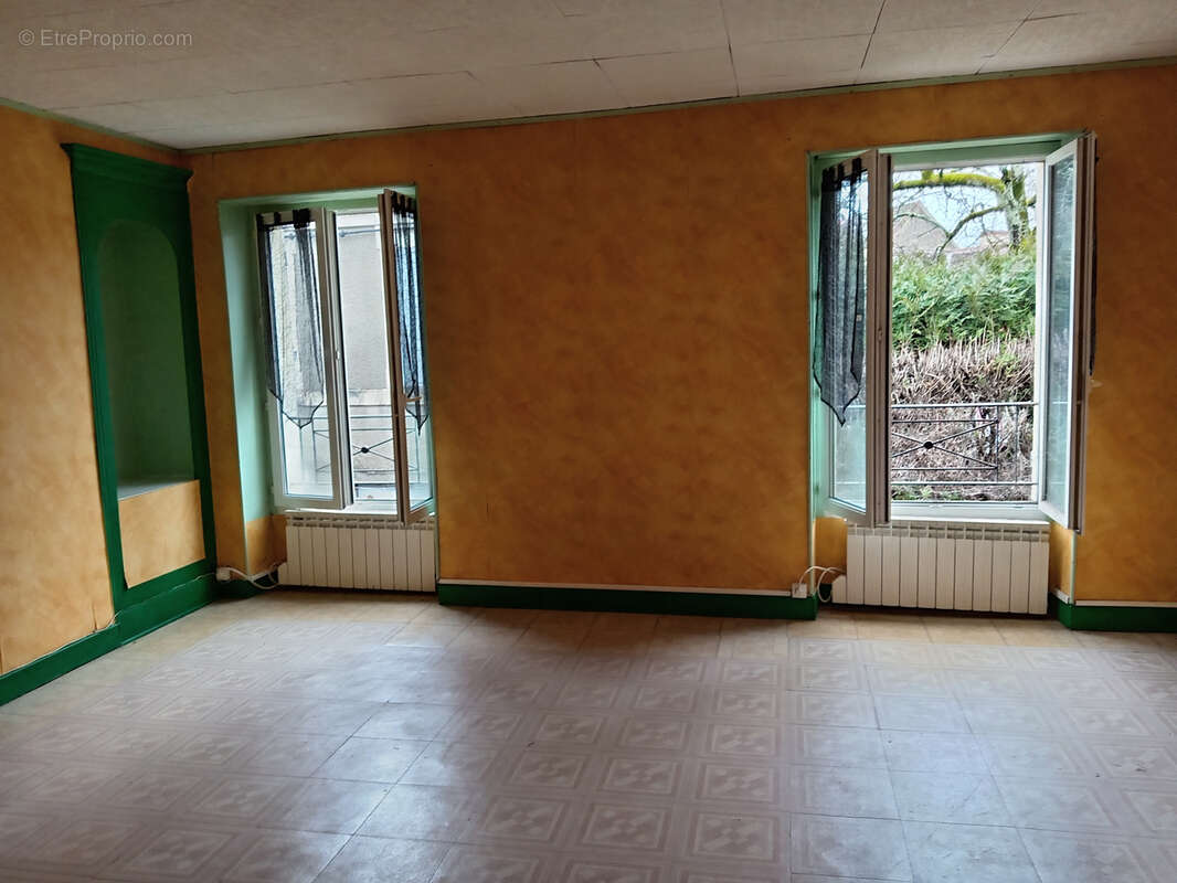 Maison à CORBIGNY