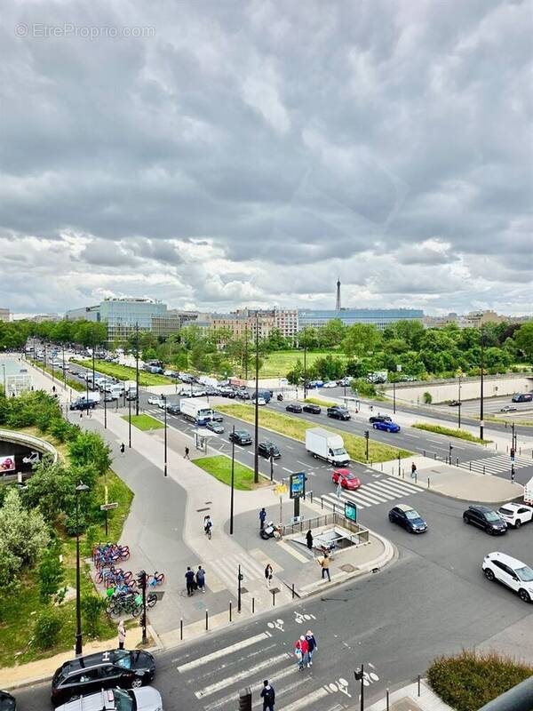 Appartement à NEUILLY-SUR-SEINE