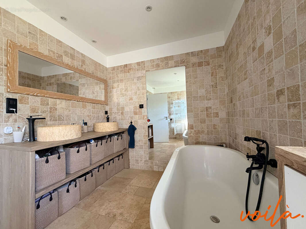 REF - OCCITANE - 15min CARCASSONNE - Maison plain-pied 165m² - 3 chambres + T2 - Garage - Piscine - photo 15