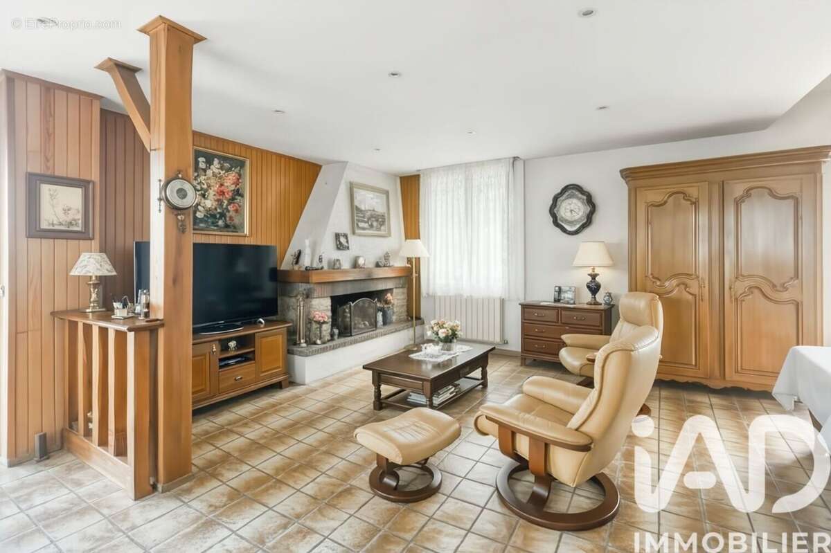 Maison 113 m² à Montfermeil  - photo 6