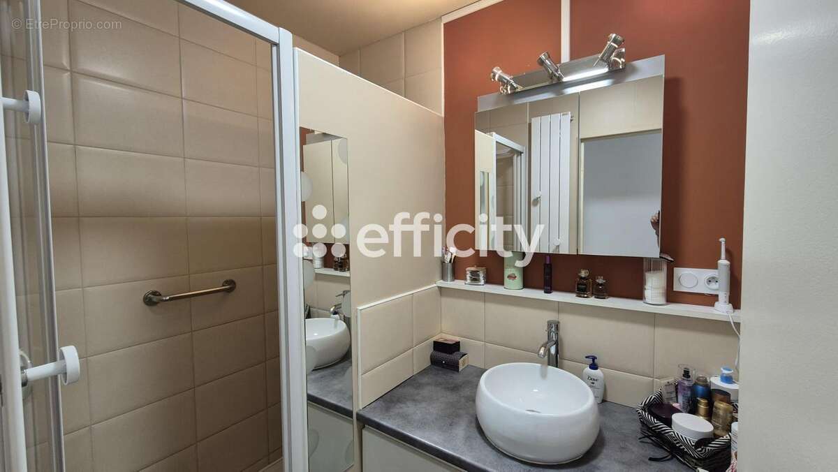 Appartement à HEROUVILLE-SAINT-CLAIR